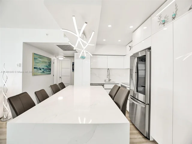 2501 S Ocean Dr # 1211, Hollywood FL 33019