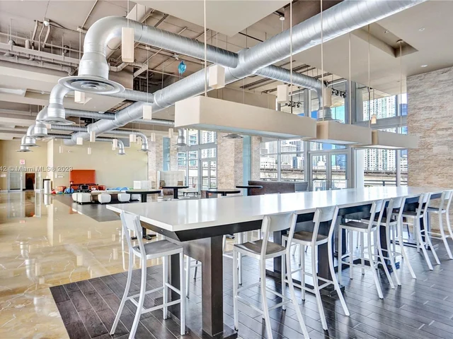 690 SW 1st Ct, Miami FL 33130