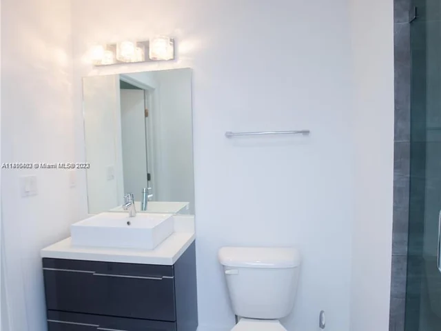 18975 Atlantic Blvd, Sunny Isles Beach FL 33160