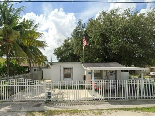 1720 NW 93rd Ter, Miami FL 33147