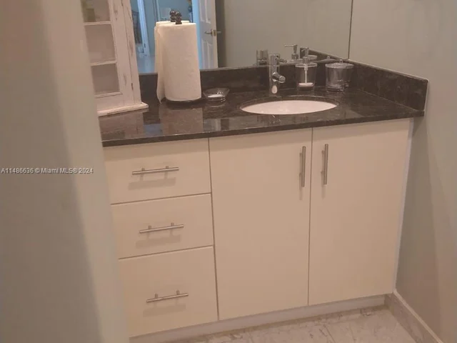 9341 Collins Ave # 904, Surfside FL 33154