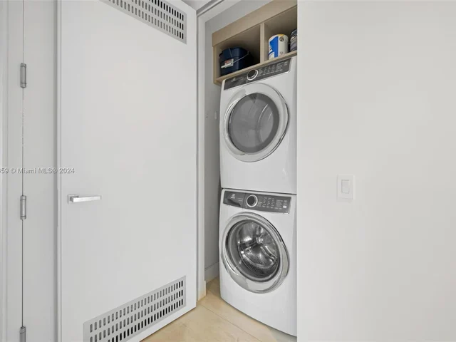 18975 Collins Ave # 605, Sunny Isles Beach FL 33160