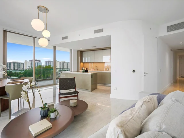 18975 Collins Ave # 605, Sunny Isles Beach FL 33160