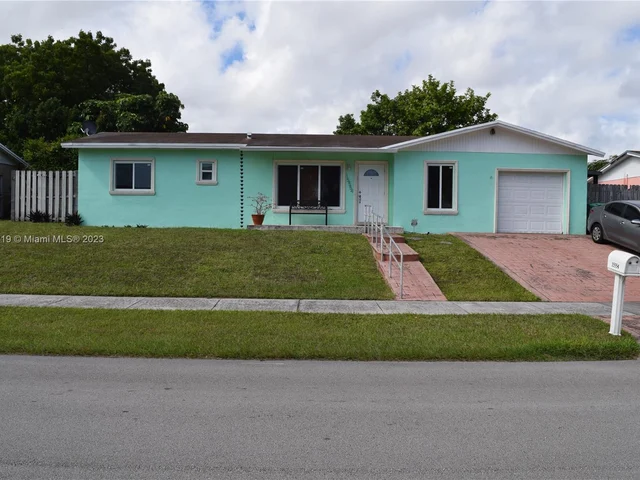 15554 SW 107th Ct, Miami FL 33157