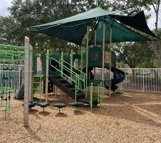 3809 Tree Top Dr # 3809, Weston FL 33332