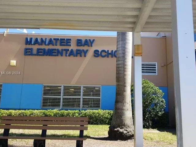 3809 Tree Top Dr # 3809, Weston FL 33332