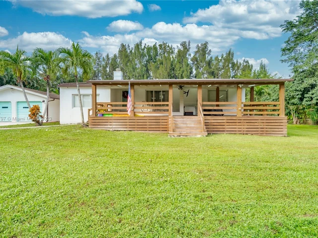 9810 SW 55th Ct, Cooper City FL 33328