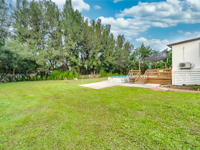 9810 SW 55th Ct, Cooper City FL 33328