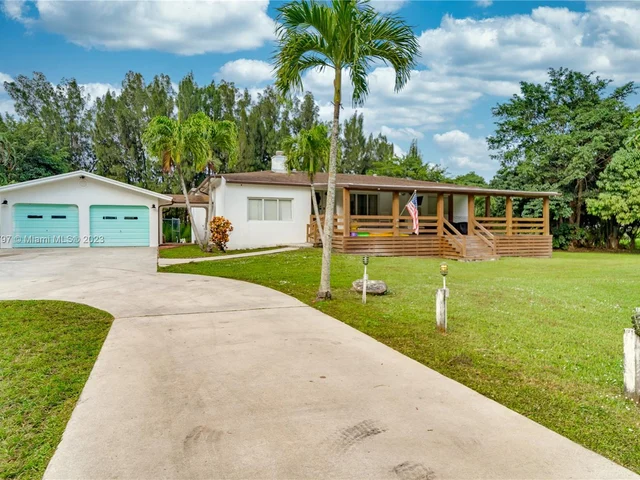 9810 SW 55th Ct, Cooper City FL 33328