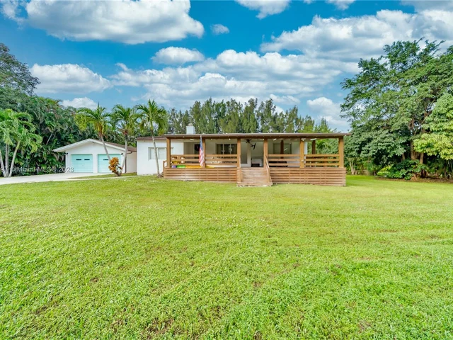 9810 SW 55th Ct, Cooper City FL 33328