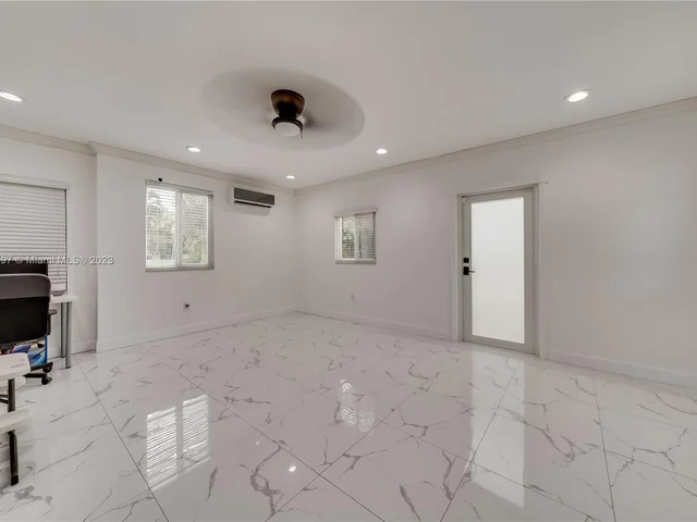 9810 SW 55th Ct, Cooper City FL 33328