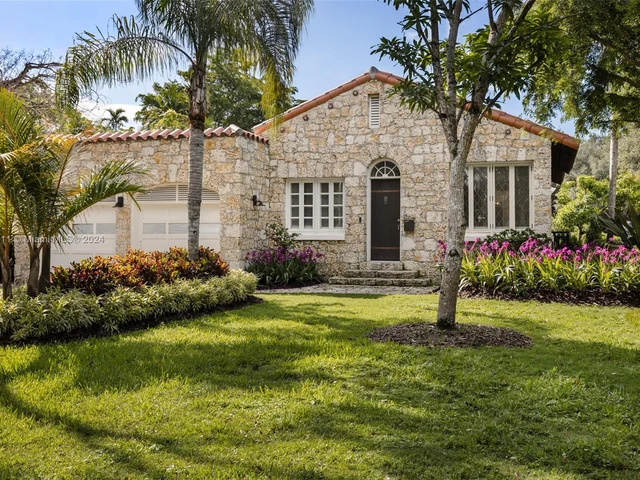 3903 Granada Blvd, Coral Gables FL 33134