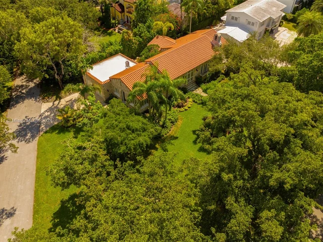 3903 Granada Blvd, Coral Gables FL 33134