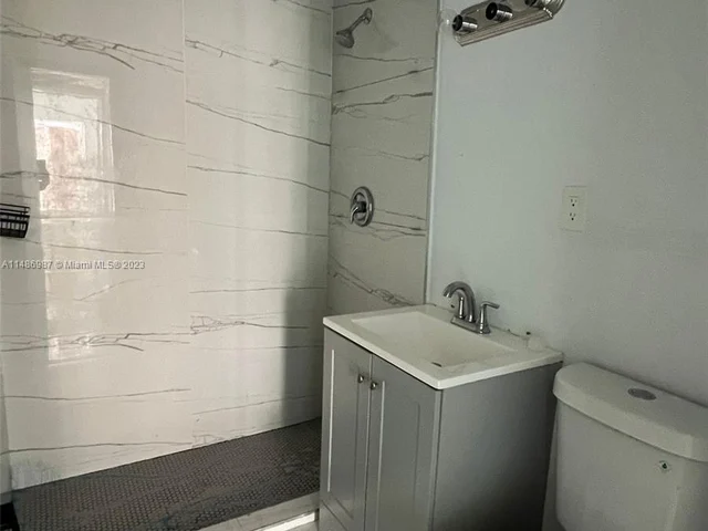 926 79th Ter # 2, Miami Beach FL 33141