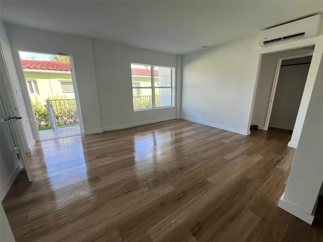 926 79th Ter # 2, Miami Beach FL 33141