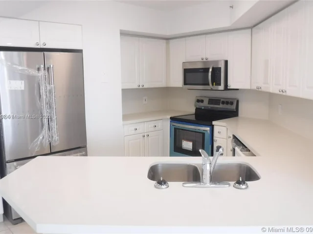 1800 Sunset Harbour Dr # 1211, Miami Beach FL 33139