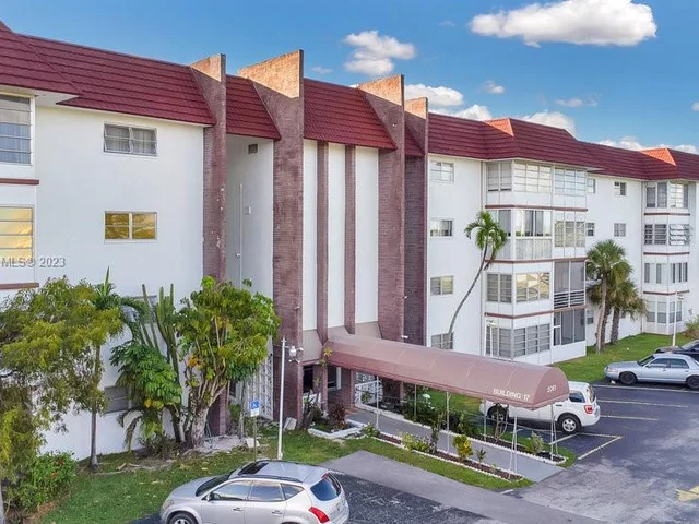 2061 NW 47th Ter # 212, Lauderhill FL 33313