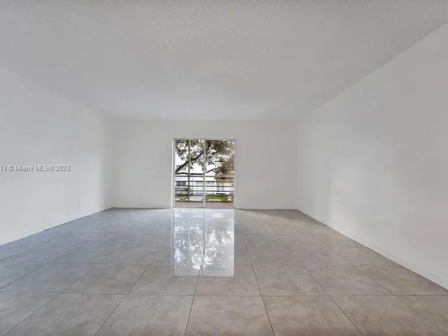 2061 NW 47th Ter # 212, Lauderhill FL 33313