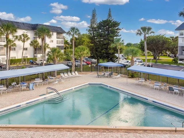 2061 NW 47th Ter # 212, Lauderhill FL 33313