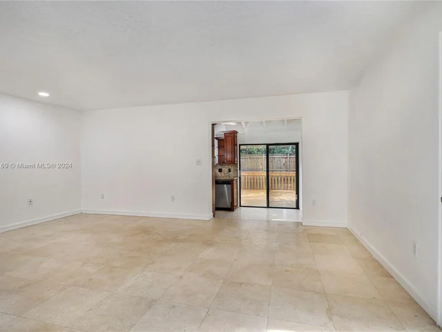 3058 Shipping Ave # 3, Miami FL 33133