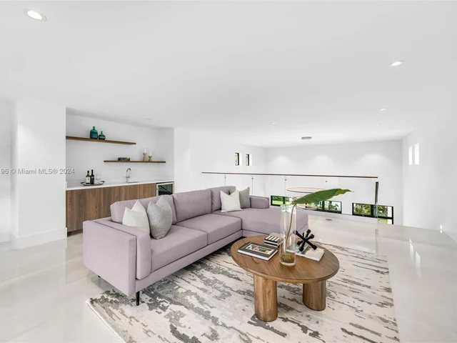 7501 SW 80th St, Miami FL 33143