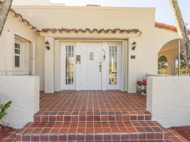 92 NW 20th St, Homestead FL 33030