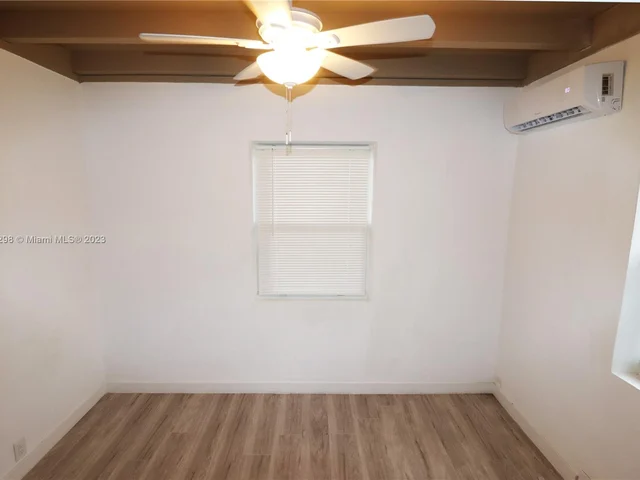 1040 NW 141st St # 0, Miami FL 33168