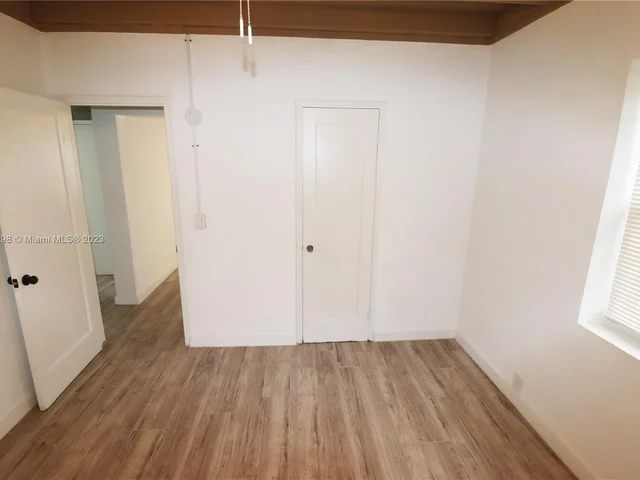 1040 NW 141st St # 0, Miami FL 33168