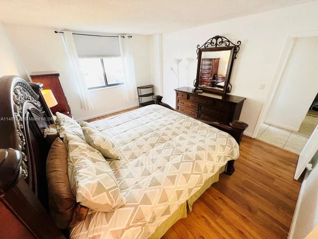 901 Hillcrest Dr # 109, Hollywood FL 33021