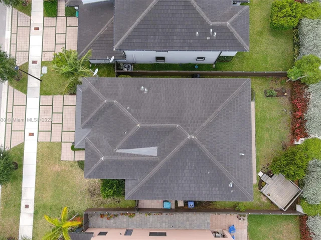 16065 SW 136th Ter, Miami FL 33196