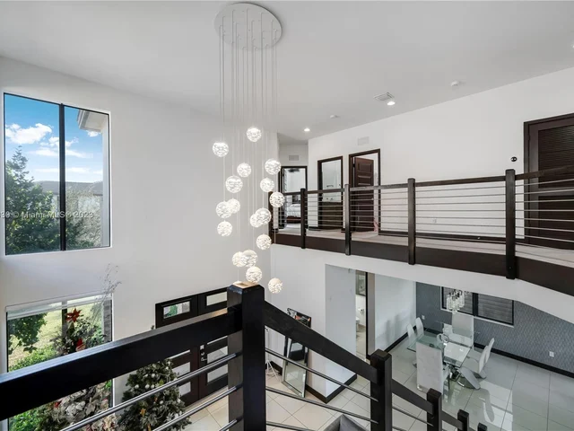 16065 SW 136th Ter, Miami FL 33196