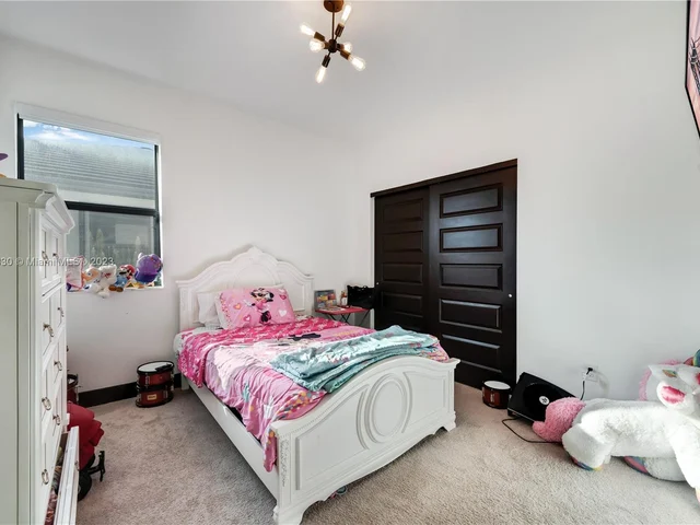 16065 SW 136th Ter, Miami FL 33196