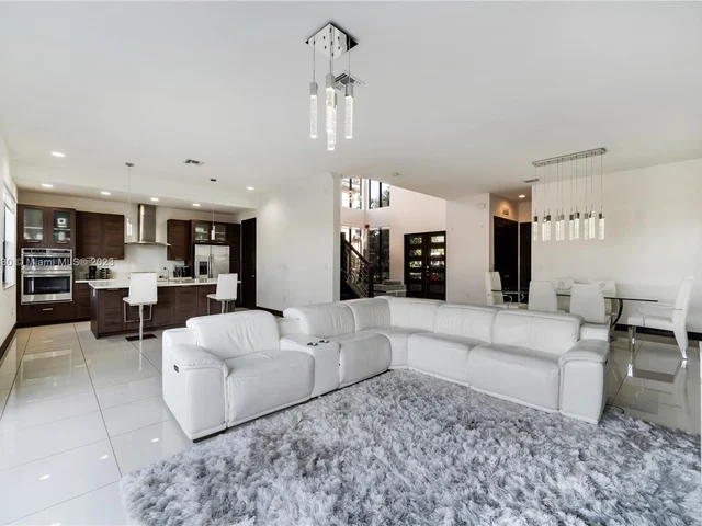 16065 SW 136th Ter, Miami FL 33196