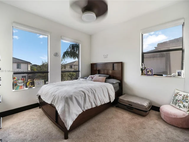 16065 SW 136th Ter, Miami FL 33196