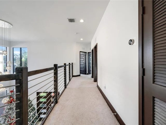 16065 SW 136th Ter, Miami FL 33196