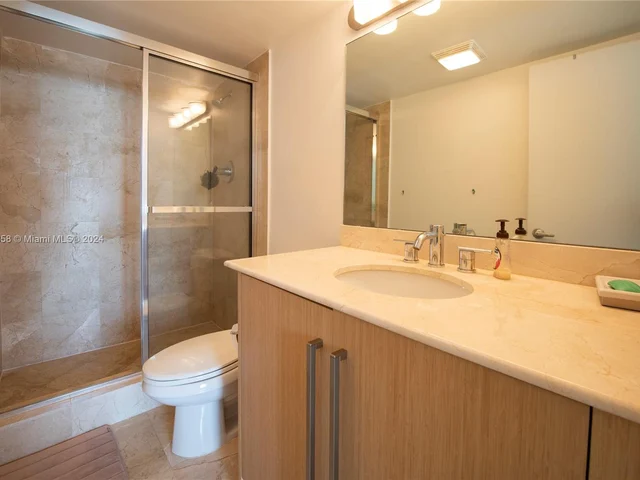 10275 Collins Ave # 1221, Bal Harbour FL 33154