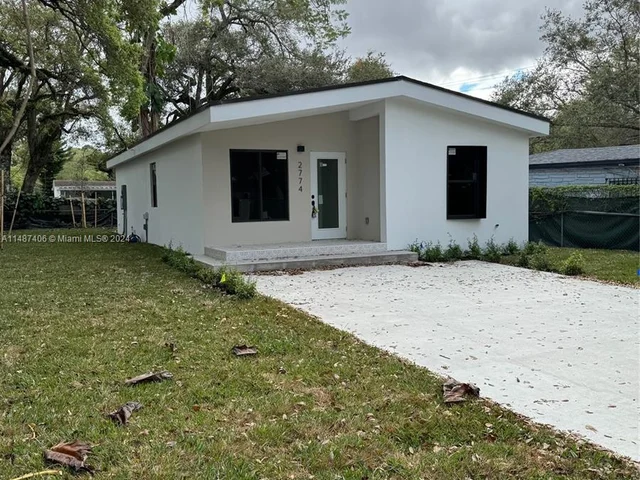 2774 NW 170th St, Miami Gardens FL 33056