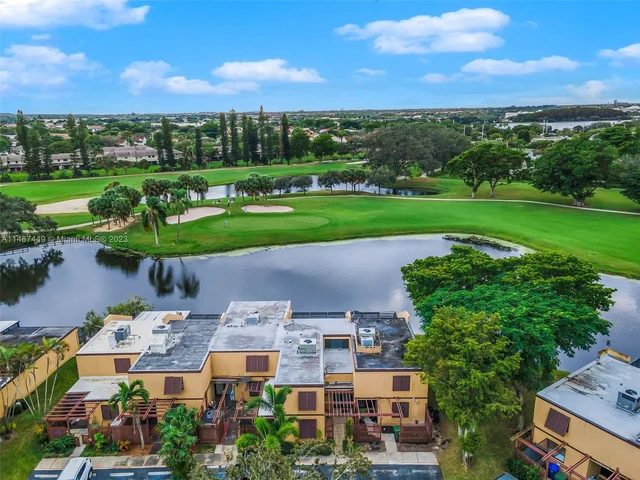 10870 S Golfview Dr # 0, Pembroke Pines FL 33026