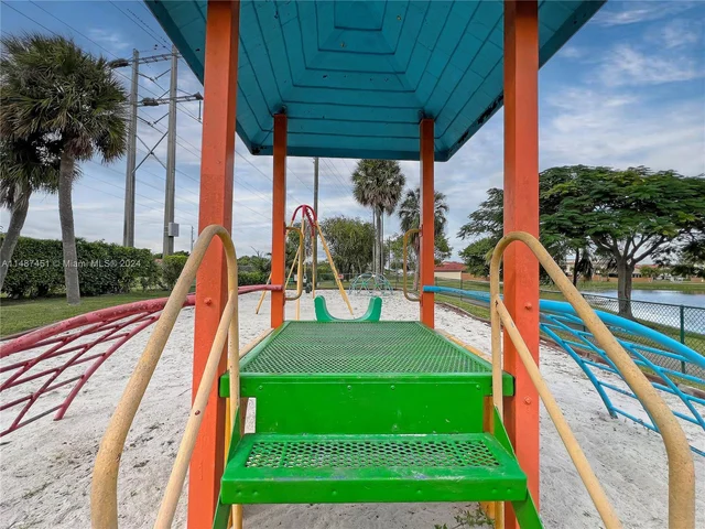 13522 SW 13th Ter # 0, Miami FL 33184