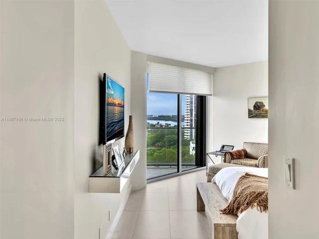 2800 Island Blvd # 1203, Aventura FL 33160