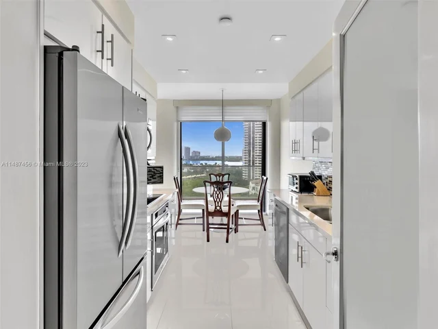 2800 Island Blvd # 1203, Aventura FL 33160