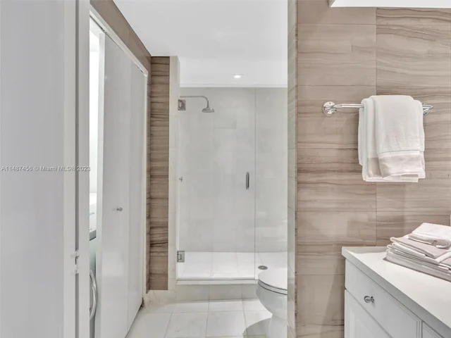 2800 Island Blvd # 1203, Aventura FL 33160