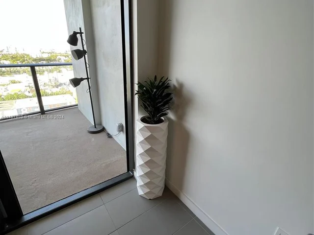 1600 NE 1st Ave # 1414, Miami FL 33132