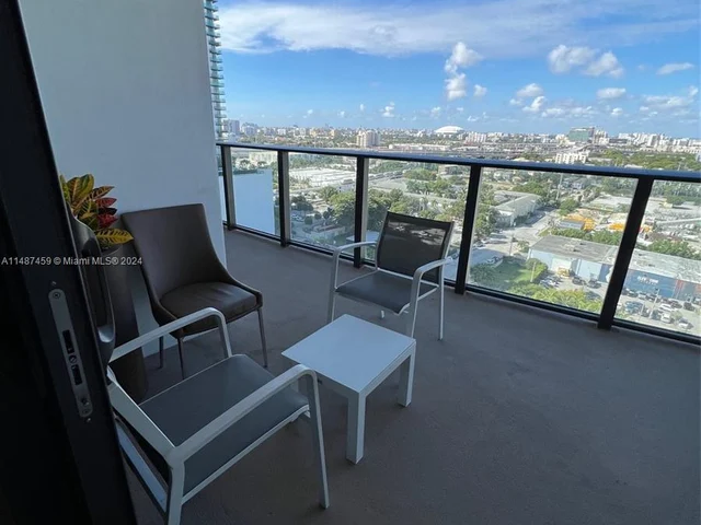 1600 NE 1st Ave # 1414, Miami FL 33132