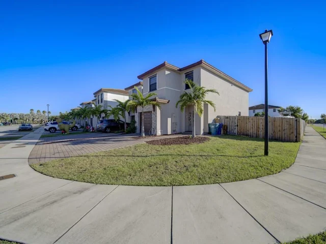 25187 SW 108th Ct, Homestead FL 33032