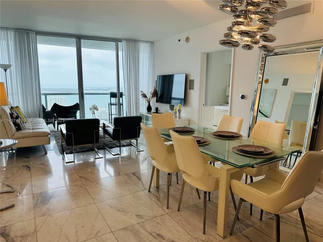 465 Brickell Ave # 4003, Miami FL 33131