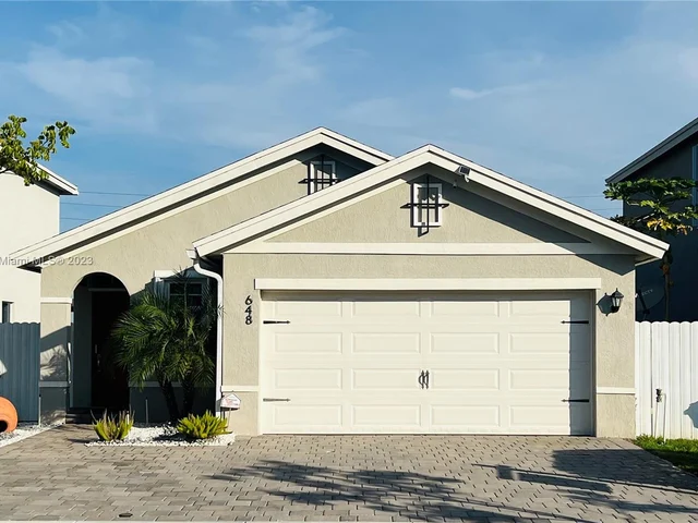 648 NE 5th Way, Florida City FL 33034