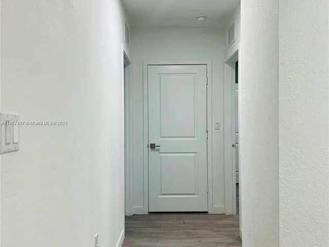 648 NE 5th Way, Florida City FL 33034