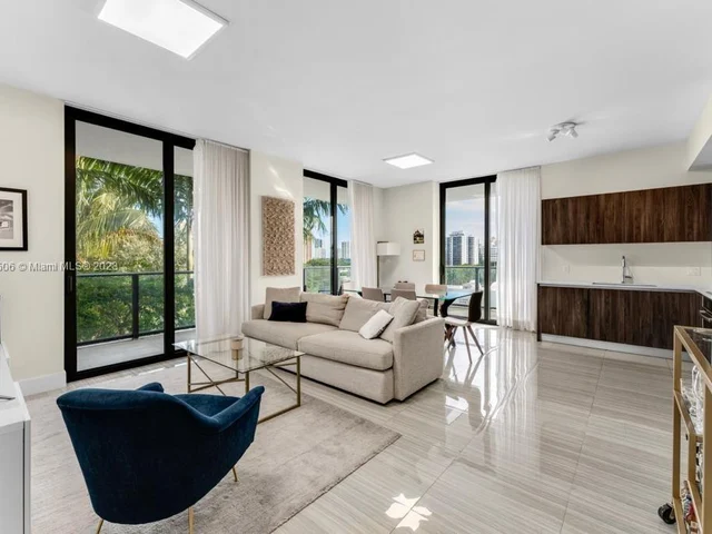 2960 NE 207th St # 617, Aventura FL 33180