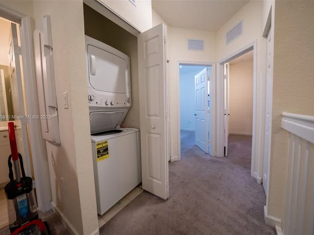 10575 W 33rd Way, Hialeah FL 33018